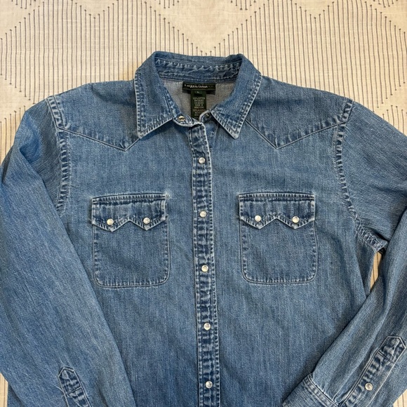 VTG Ralph Lauren Western Blue Denim Shirt with Pearl Buttons & Intricate Details - Picture 10 of 15